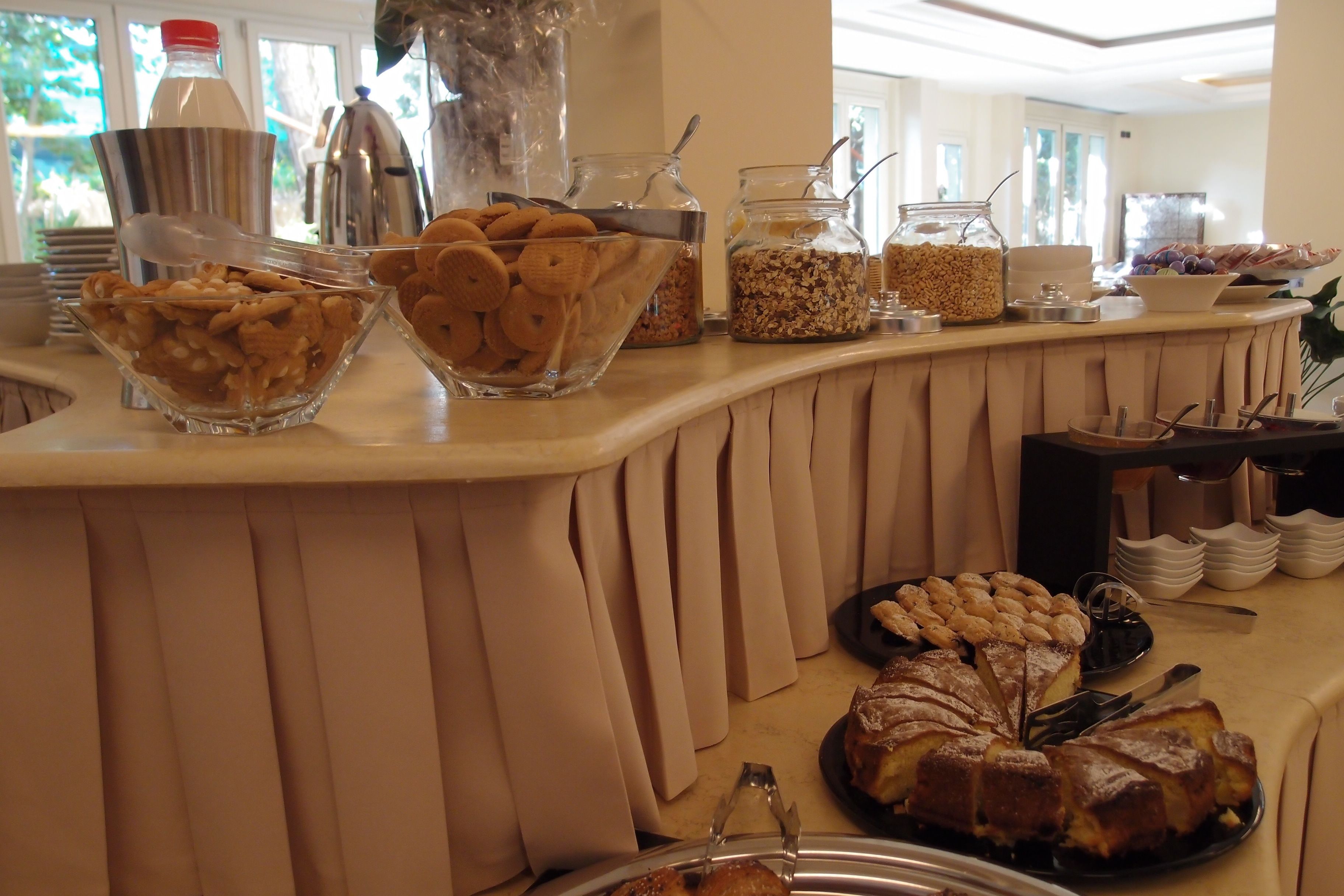 daily buffet breakfast (eur 15.00 per person)