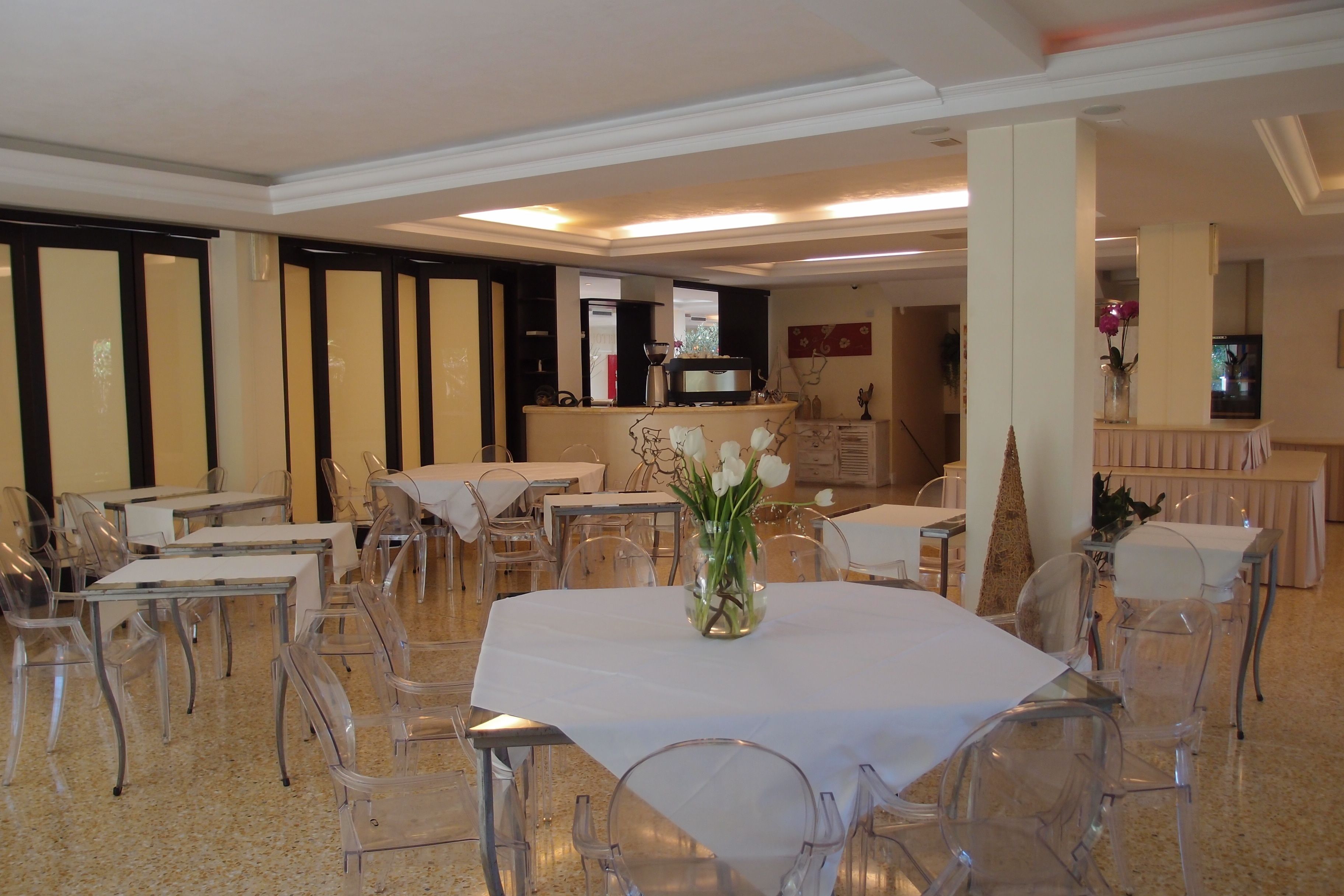 daily buffet breakfast (eur 15.00 per person)