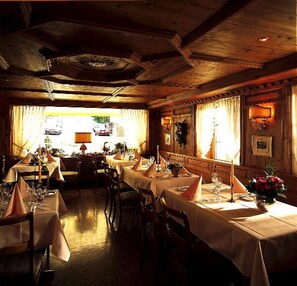 Breakfast, lunch and dinner served - Hotel & Restaurant Linde (Einsiedeln)
