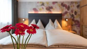 Comfort tweepersoonskamer | Hypoallergeen beddengoed, een gratis minibar, een kluis op de kamer