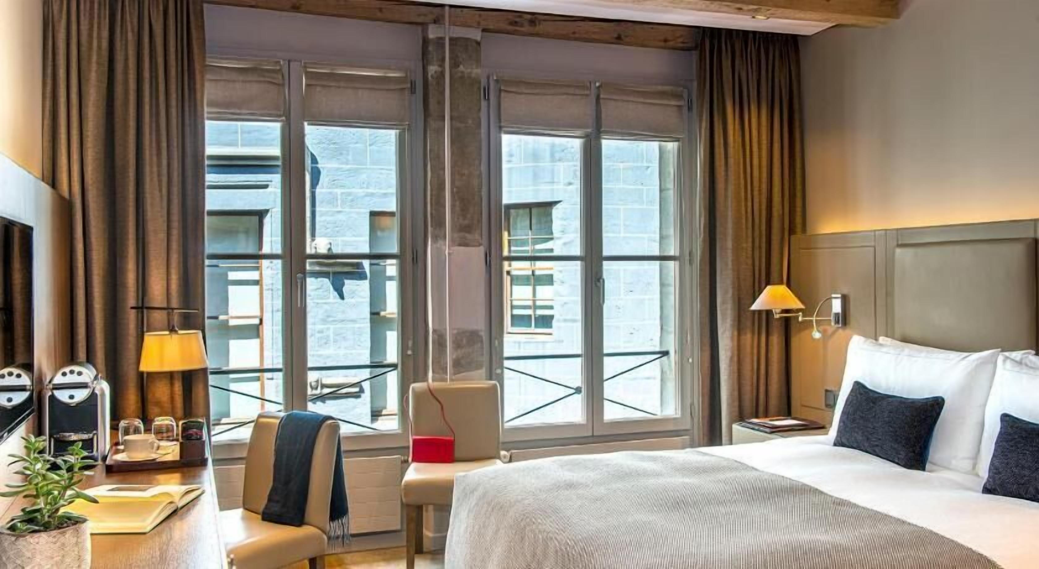 1 bedroom, Egyptian cotton sheets, premium bedding, minibar