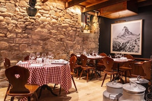 Lunch and dinner served, local cuisine