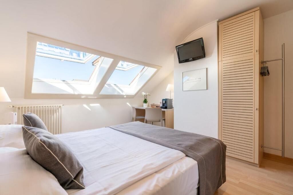 Standard Double or Twin Room, Non Smoking | Premium bedding, desk, laptop workspace, free WiFi