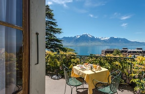 Superior Double Room | Balcony - Hôtel Masson (Veytaux)