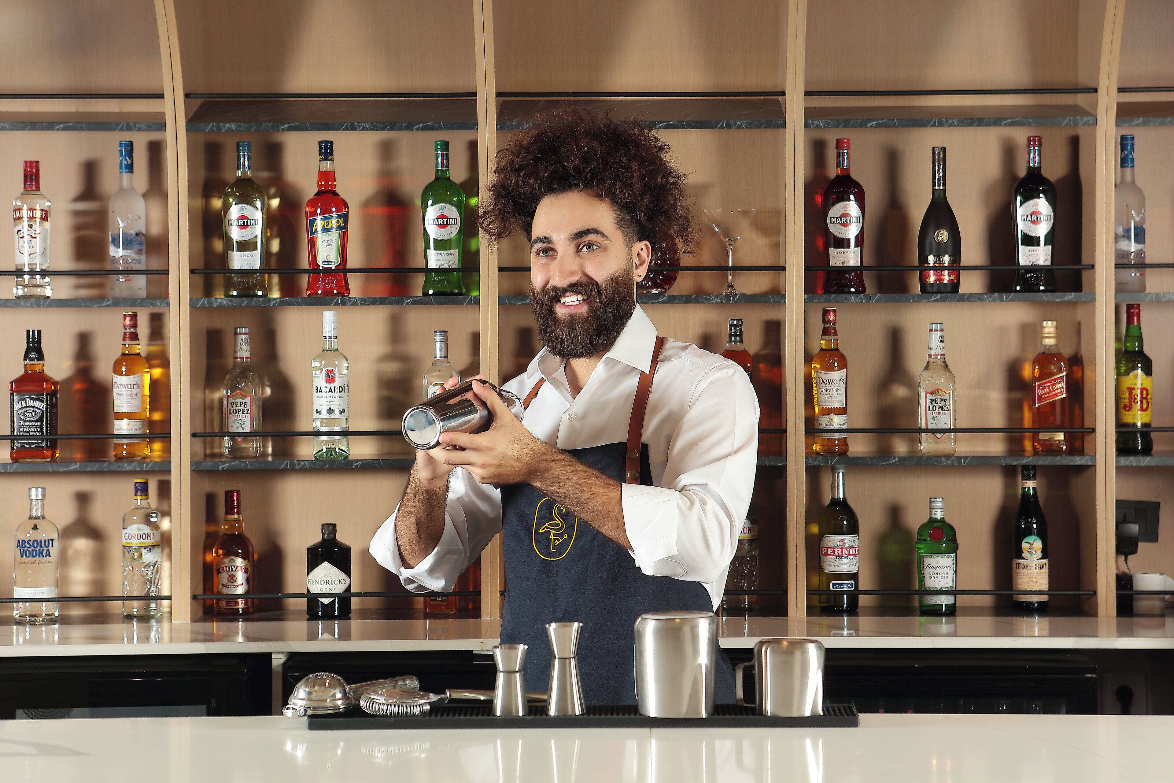 Serves dinner and happy hour