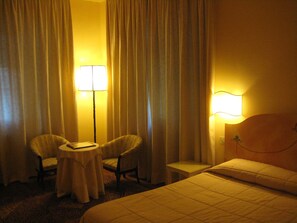 Standard Double or Twin Room | 1 bedroom, minibar, desk, iron/ironing board - I Parigi Corbinelli (Florence)