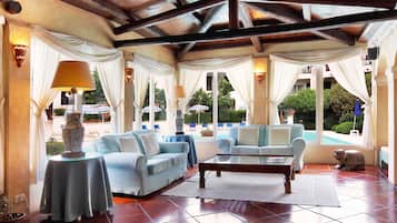 Sala de estar en el lobby