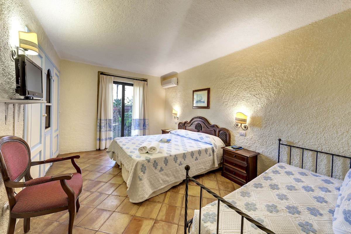 premium bedding, memory-foam beds, minibar, in-room safe