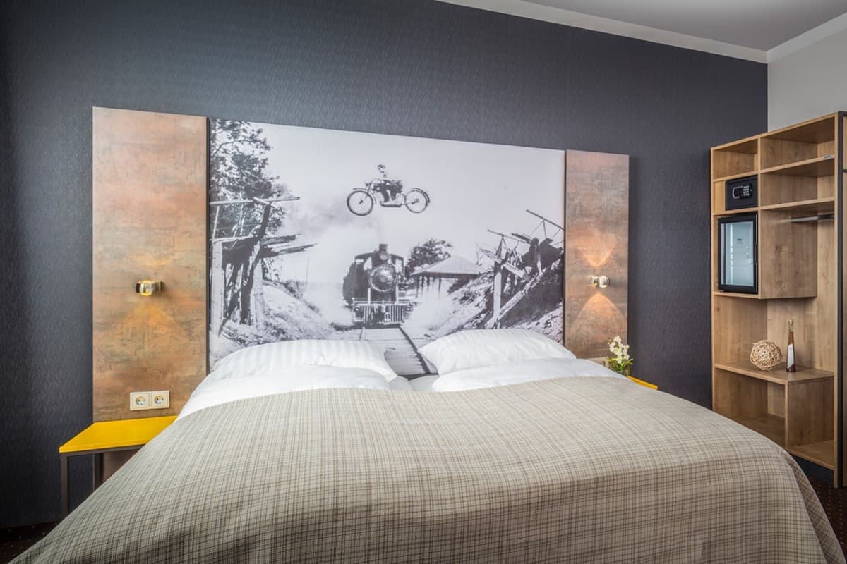 In-room safe, desk, blackout drapes, free WiFi