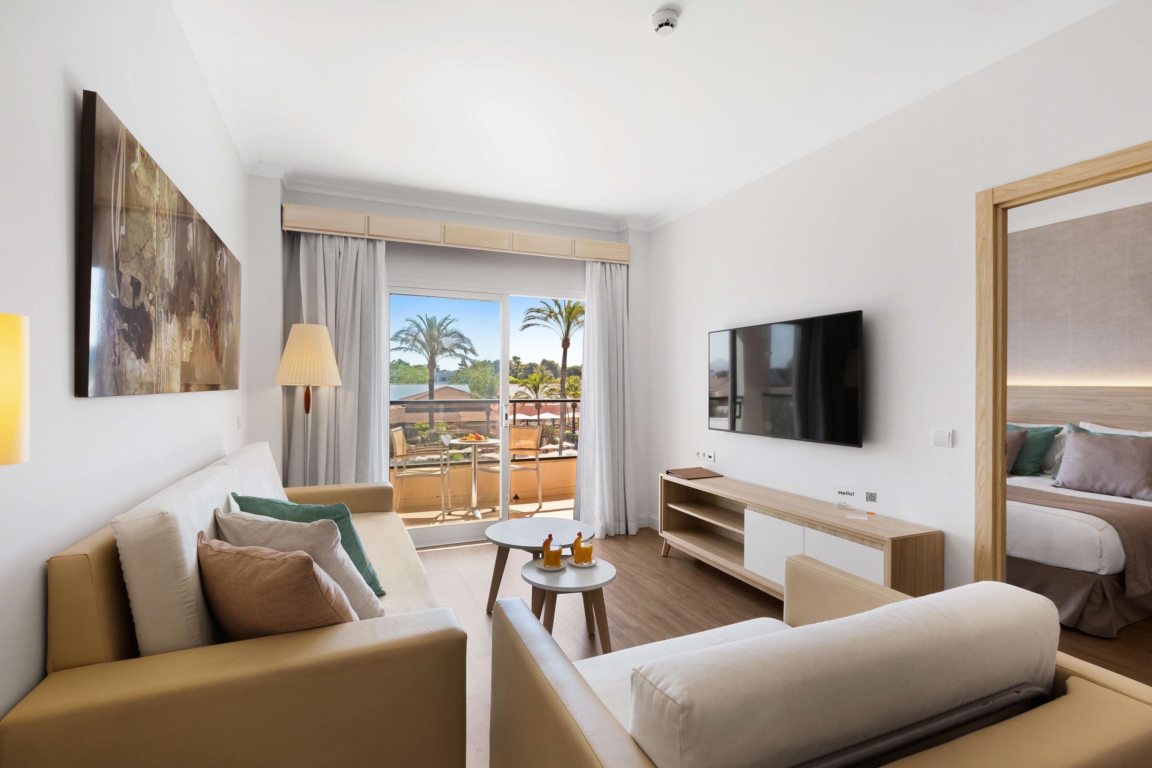 Caja de seguridad en la habitación, escritorio, cunas y wifi gratis 