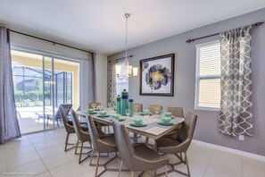 Hus - 5 sovrum - privat pool | Matservice på rummet