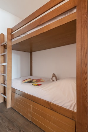 Standard 1 Bedroom Apartment for 6 people - Residence Pierre & Vacances Les Fontaines Blanches (Morzine)