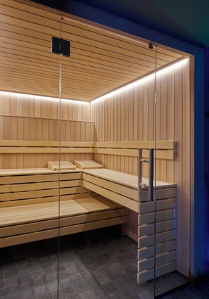 Sauna, Dampfbad, Sportmassagen, Massageanwendungen