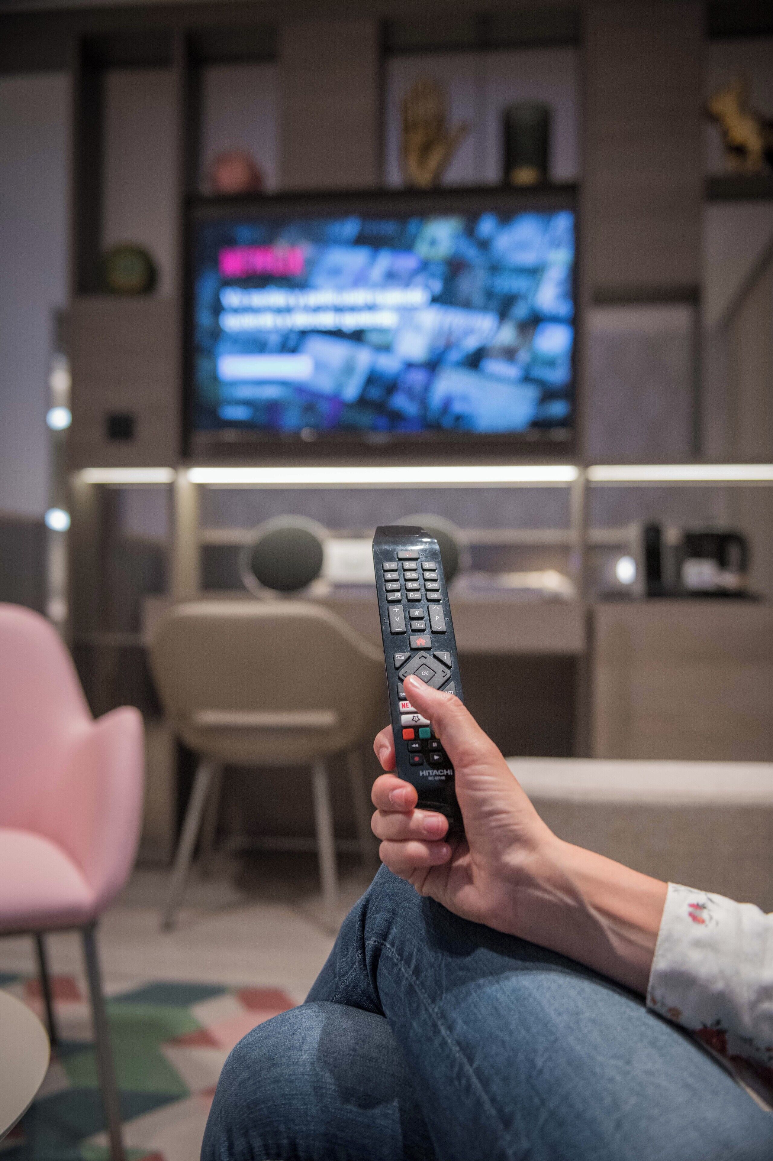 1 bedroom, hypo-allergenic bedding, down duvets, memory-foam beds