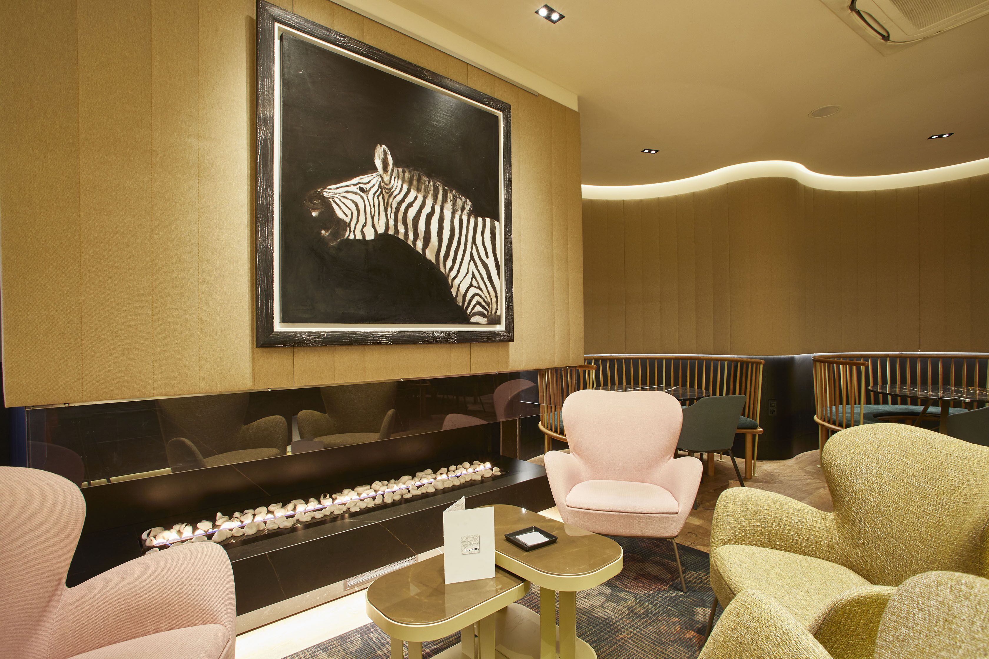 2 restaurants, breakfast, lunch, dinner served; italian cuisine