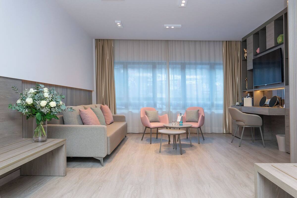 the grand level family suite | 1 bedroom, hypo-allergenic bedding, down duvets, memory-foam beds