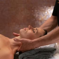 Couples treatment room(s), sauna, hot tub, steam room