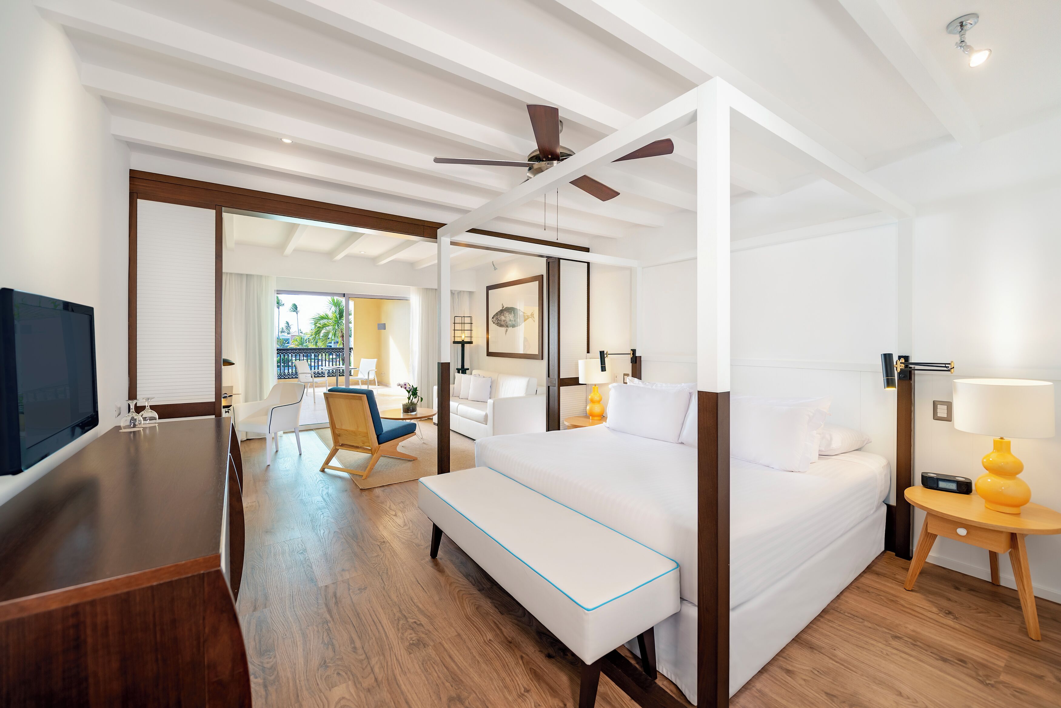 Superior Elegance Junior Suite Pool View