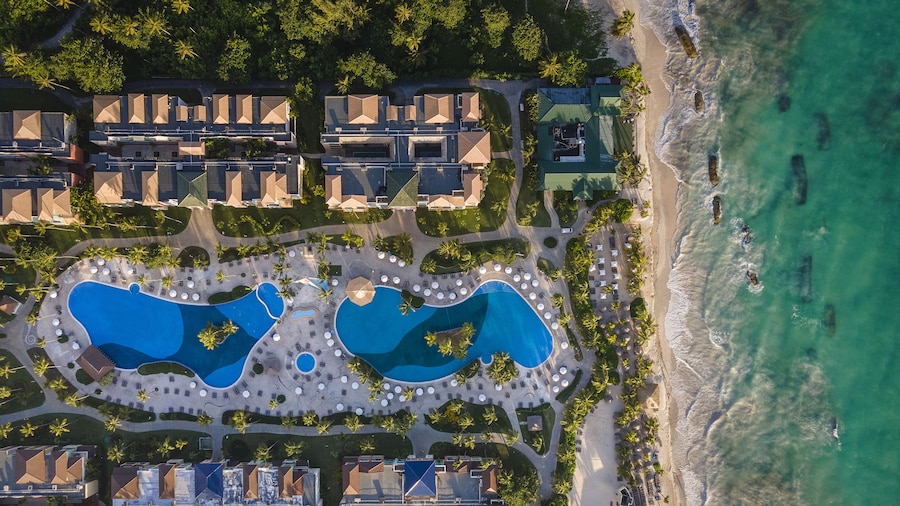 Ocean Blue & Sand Beach Resort - All Inclusive