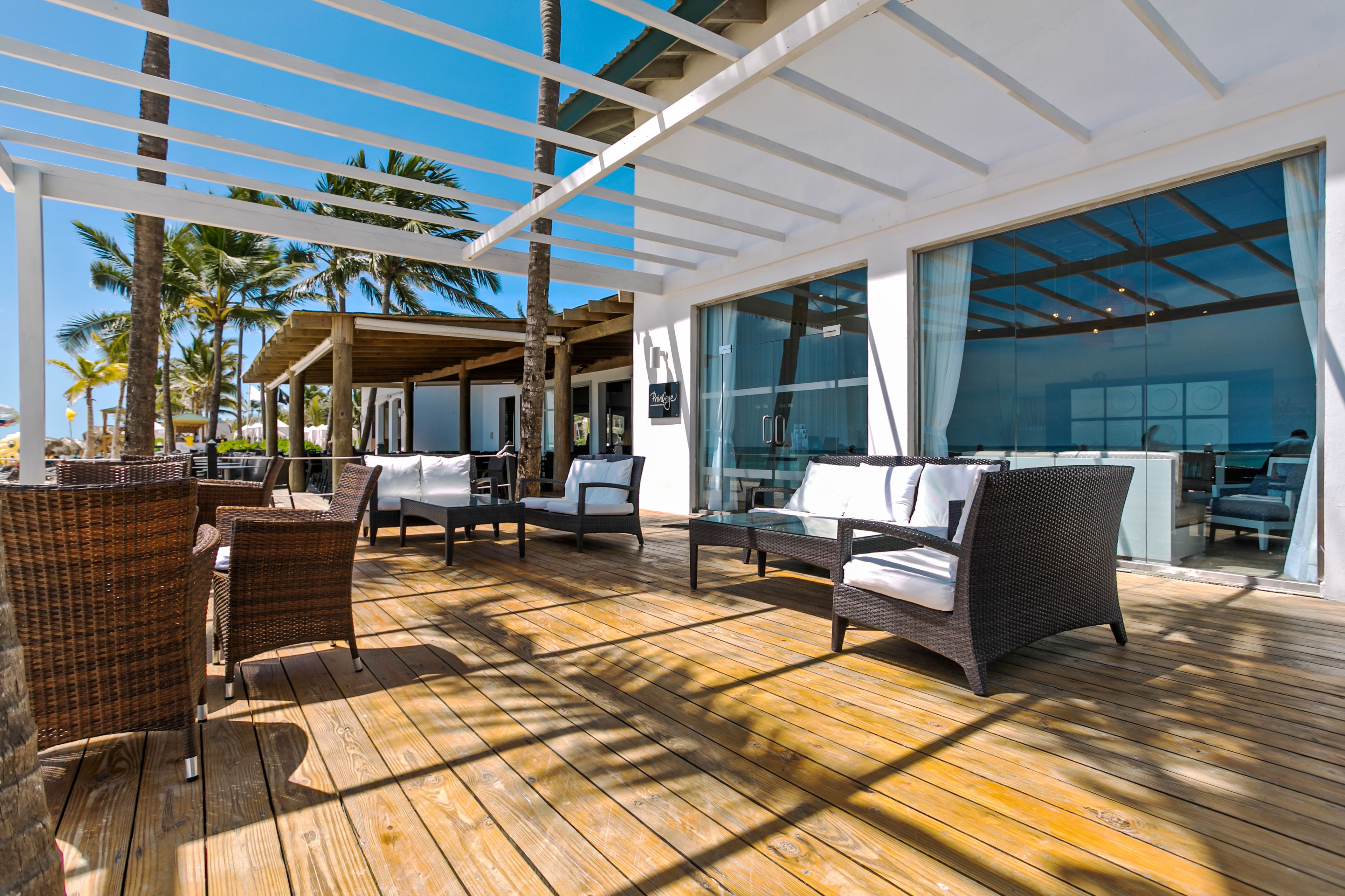 8 nhà hàng, phục vụ bữa sáng, bữa trưa, bữa tối, món ăn Mexico 