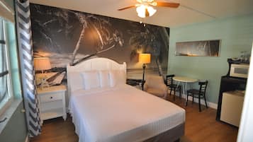 Standard Room, 1 Queen Bed | Individually decorated, individually furnished, laptop workspace