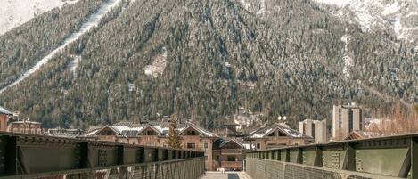 منظر من الجو على ارتفاع عالٍ