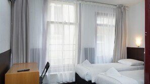 Standard-Zweibettzimmer, 2 Einzelbetten, eigenes Bad