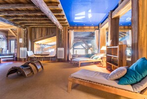 Sauna, steam room, Turkish bath/hammam, body treatments, body scrubs