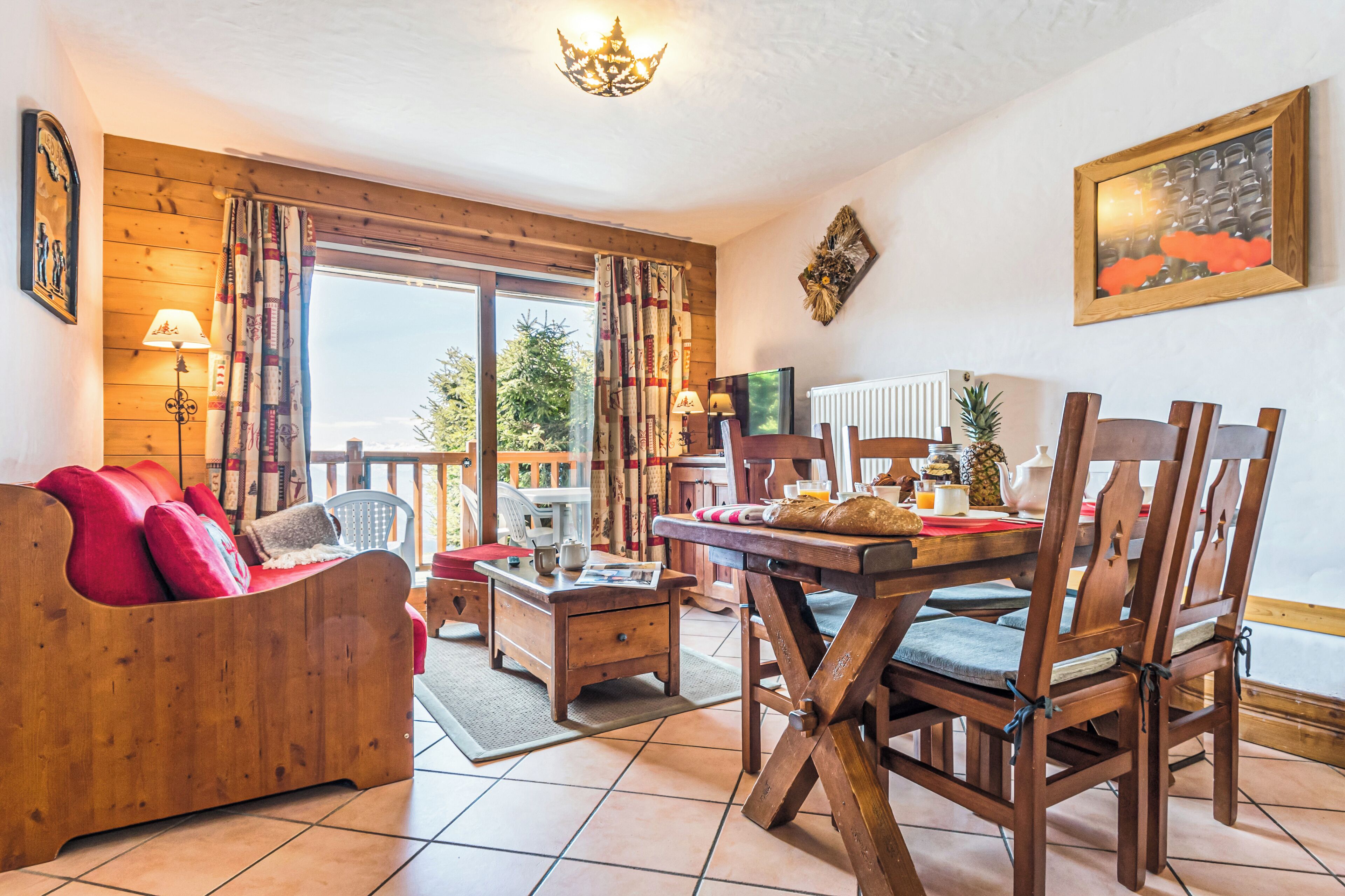 Appartement 5 personnes - 1 chambre + 1 coin nuit - Balcon | Area keluarga | Televisi layar datar 24-inci dengan saluran TV digital dan TV