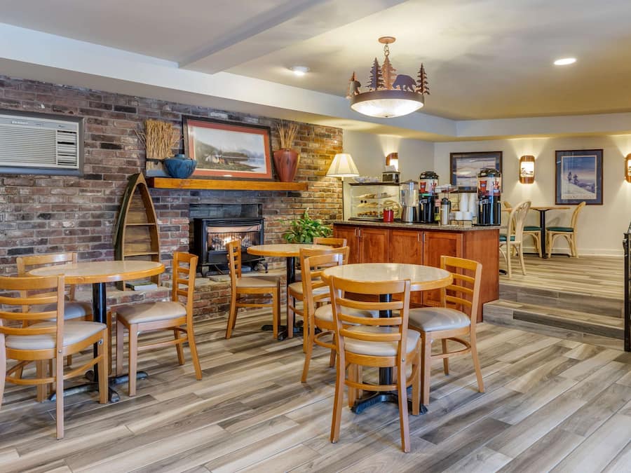 Free continental breakfast