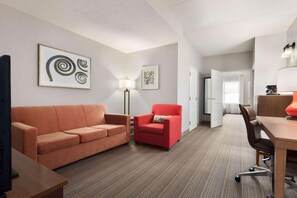 Desk, iron/ironing board, free cots/infant beds, rollaway beds - Country Inn & Suites by Radisson, Duluth North, MN (Duluth)