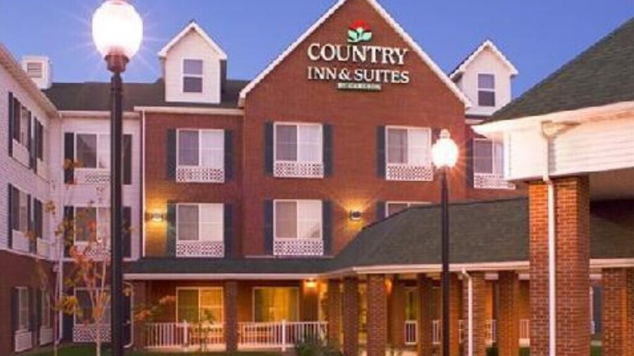Country Inn & Suites by Radisson, Duluth North, MN