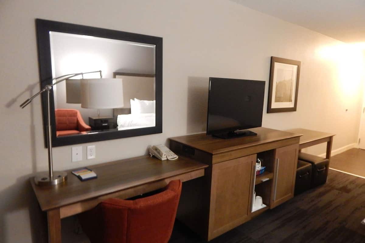 In-room safe, desk, iron/ironing board, free cots/infant beds