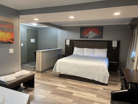 Deluxe Single Room, 1 Bedroom | Premium bedding, desk, iron/ironing board, free WiFi. Red Carpet Inn Elmwood Park
