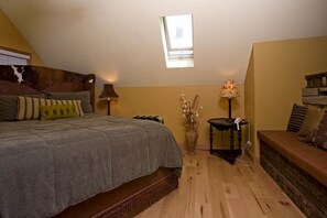 Condo, 3 Bedrooms (Gold) | 3 bedrooms, free wired internet