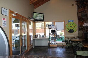 Sala de estar en el lobby