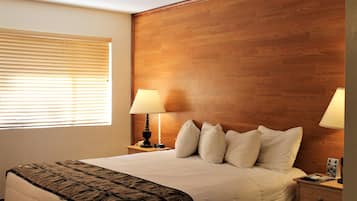 King Studio Suite, 1 King Bed, Kitchenette, Non Smoking | WiFi (無料)、ベッドシーツ、車椅子でアクセスできる設備
