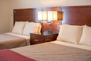 Ropa de cama de alta calidad, escritorio y cortinas blackout 