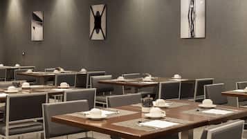 Daily buffet breakfast (EUR 15.40 per person)