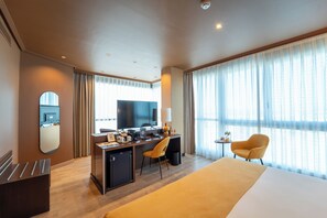 Premium bedding, minibar, in-room safe, desk