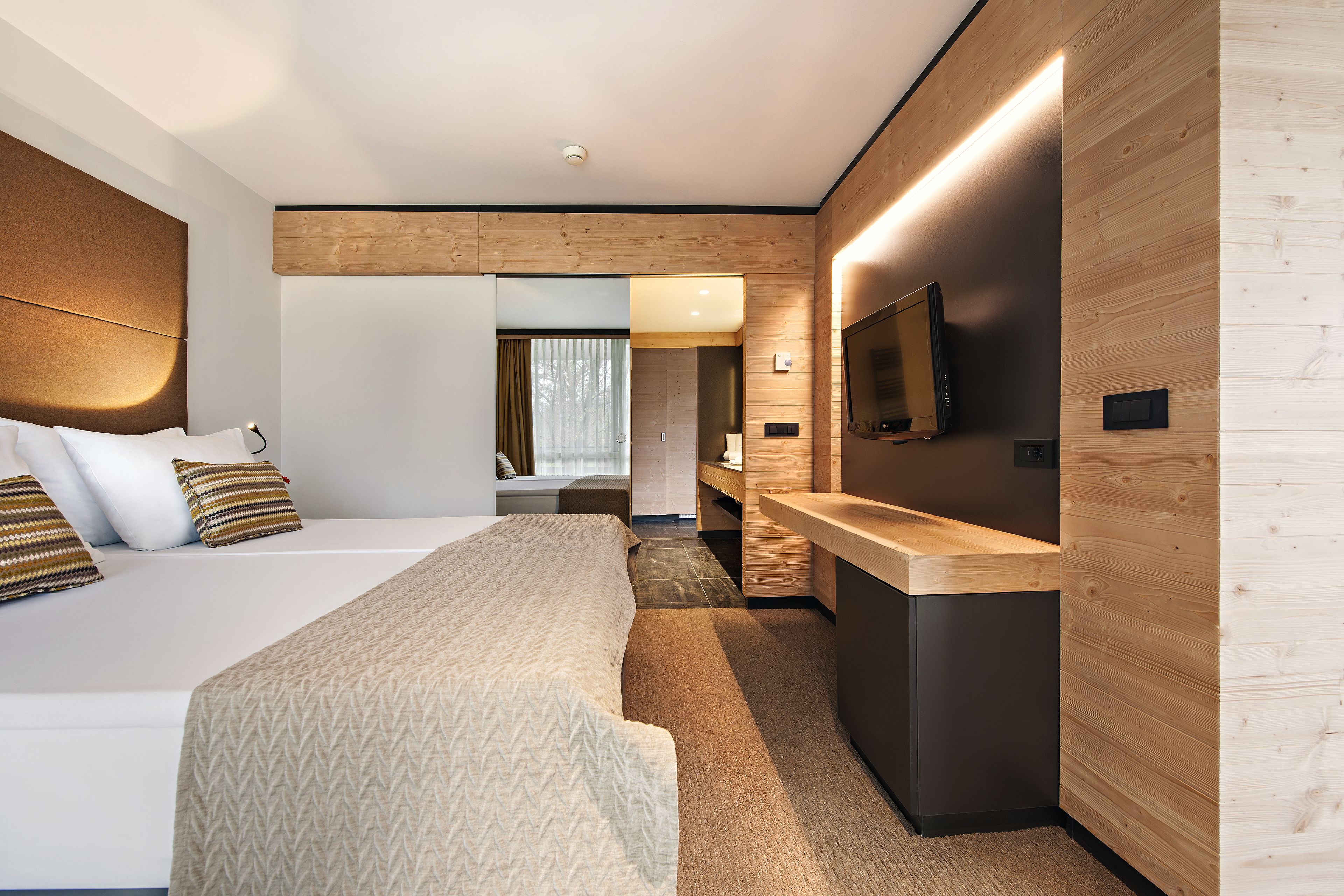 1 bedroom, minibar, in-room safe, desk