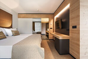 Minibar, in-room safe, desk, blackout curtains - Rikli Balance Hotel - Sava Hotels & Resorts (Bled)