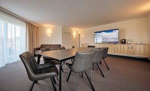 Living area - Hotel Momentum (Anif)