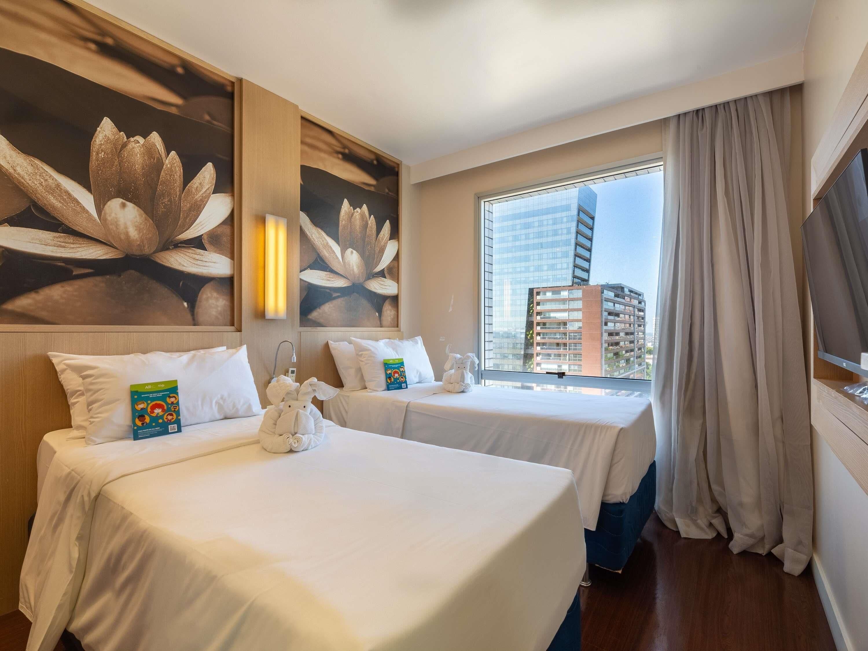 Minibar, két bảo mật tại phòng, bàn, màn/rèm cản sáng 