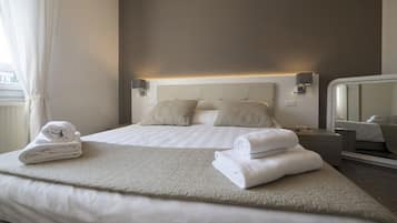 Standard Double Room | Desk, blackout drapes, free WiFi, bed sheets
