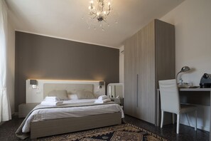 Superior-Doppelzimmer | Schreibtisch, Verdunkelungsvorhänge, kostenloses WLAN, Bettwäsche