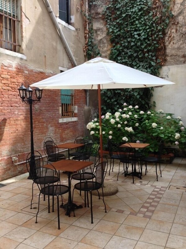 Property entrance - Al Portico Guest House Venezia (Venice)