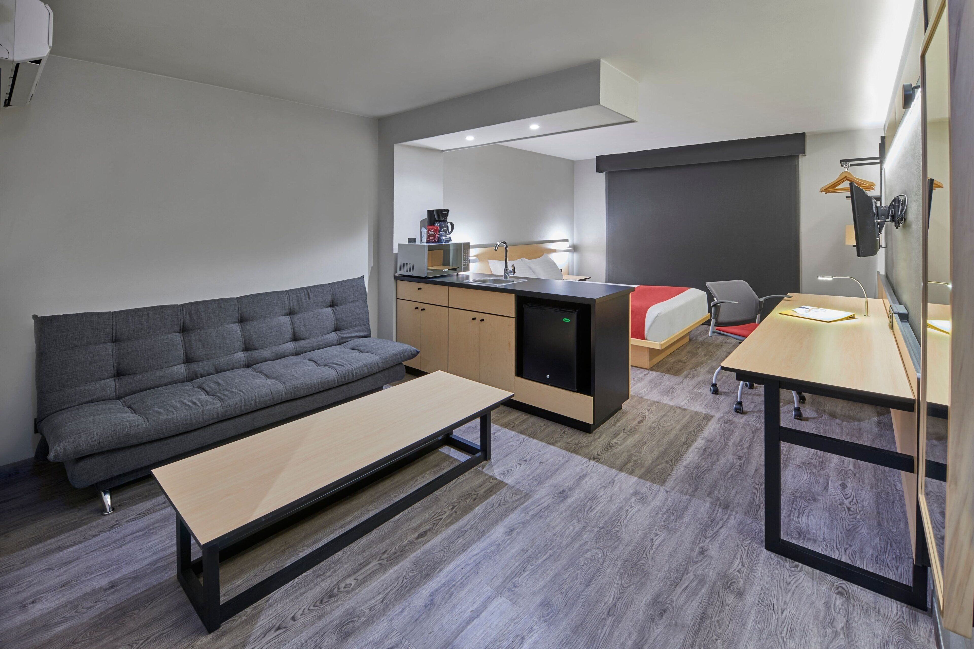 suite, 1 queen bed with sofa bed | desk, iron/ironing board, free wifi, bed sheets