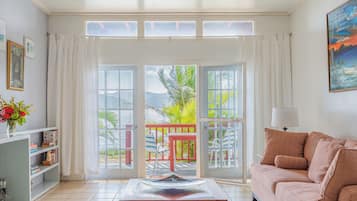 Standard Villa, 1 King Bed, Kitchenette, Ocean View | Terrace/patio
