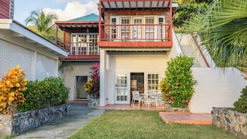 Deluxe Villa, 2 Bedrooms, Ocean View, Beachfront | Terrace/patio